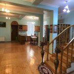 Kirayə (aylıq) 6 otaqlı Bağ evi, Badamdar qəs., Səbail rayonu 1