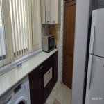 Kirayə (aylıq) 2 otaqlı Köhnə Tikili, Azadlıq metrosu, 8-ci mikrorayon, Binəqədi rayonu 9