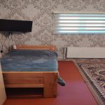 Посуточно 4 комнатная Дома/Виллы Гах 15