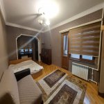 Kirayə (aylıq) 4 otaqlı Köhnə Tikili, Azadlıq metrosu, 8-ci mikrorayon, Binəqədi rayonu 4