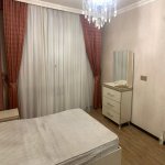 Kirayə (aylıq) 3 otaqlı Yeni Tikili Xırdalan 4