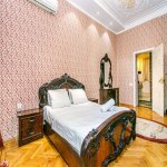 Kirayə (günlük) 4 otaqlı Köhnə Tikili, Sahil metrosu, Səbail rayonu 9