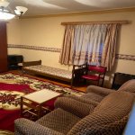 Kirayə (aylıq) 2 otaqlı Həyət evi/villa, Badamdar qəs., Səbail rayonu 2