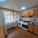 Продажа 2 комнатная Вторичка, 8-ой микрорайон район 9