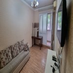 Kirayə (aylıq) 2 otaqlı Köhnə Tikili, Memar Əcəmi metrosu, 4-cü mikrorayon, Nəsimi rayonu 2