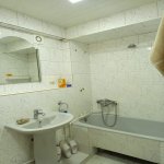 Kirayə (aylıq) 4 otaqlı Köhnə Tikili, Sahil metrosu, Nəsimi rayonu 8