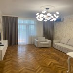 Kirayə (aylıq) 3 otaqlı Köhnə Tikili, Sahil metrosu, Xəqani ticarət mərkəzi, Səbail rayonu 5