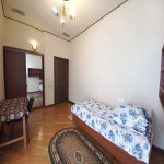 Kirayə (aylıq) 6 otaqlı Həyət evi/villa, Azadlıq metrosu, 7-ci mikrorayon, Binəqədi rayonu 8