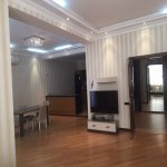 Kirayə (aylıq) 4 otaqlı Yeni Tikili, 28 May metrosu, Nəsimi rayonu 3