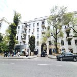 Kirayə (aylıq) 3 otaqlı Köhnə Tikili, Gənclik metrosu, Nəsimi rayonu 1
