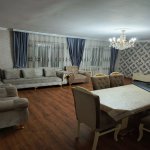 Kirayə (aylıq) 3 otaqlı Köhnə Tikili, İnşaatçılar metrosu, Yasamal qəs., Yasamal rayonu 1