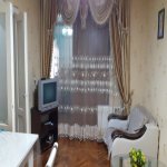 Kirayə (aylıq) 3 otaqlı Köhnə Tikili, Avtovağzal metrosu, 7-ci mikrorayon, Binəqədi rayonu 2