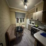 Посуточно 2 комнатная Новостройка, İnşaatçılar метро, пос. Йени Ясамал, Ясамал район 4