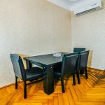 Посуточно 3 комнатная Вторичка, м. Ичяришяхяр метро, Сябаиль район 12