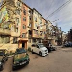 Satılır 2 otaqlı Köhnə Tikili, Memar Əcəmi metrosu, 6-cı mikrorayon, Binəqədi rayonu 1