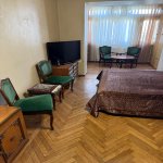 Kirayə (aylıq) 4 otaqlı Köhnə Tikili, Elmlər akademiyası metrosu, Yasamal rayonu 6