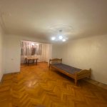 Kirayə (aylıq) 3 otaqlı Köhnə Tikili, İnşaatçılar metrosu, Baku Mall, Yasamal rayonu 6