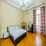 Kirayə (günlük) 3 otaqlı Köhnə Tikili, Sahil metrosu, Səbail rayonu 5