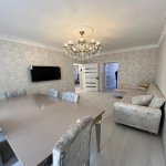 Аренда 3 комнатная Вторичка, м. Ичяришяхяр метро, Парк Шялаля, Ясамал район 1