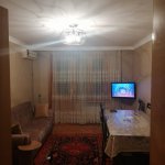 Kirayə (aylıq) 4 otaqlı Köhnə Tikili, Neftçilər metrosu, 8-ci kilometr, Nizami rayonu 2