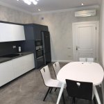Kirayə (aylıq) 4 otaqlı Yeni Tikili, Sahil metrosu, Səbail rayonu 1