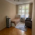 Kirayə (aylıq) 3 otaqlı Köhnə Tikili, Azadlıq metrosu, 8-ci mikrorayon, Binəqədi rayonu 8