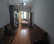 Satılır Köhnə Tikili İnşaatçılar m., Yeni Yasamal qəs., Yasamal r.