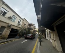 bakida 1 otaqli evlerin satisi Sahil m., Səbail r.