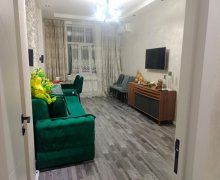 Satılır Yeni Tikili Qaraçuxur qəs., Suraxanı r.