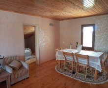 Kirayə (günlük) Bağ evi Binəqədi r.