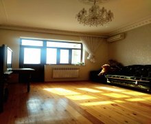 Satılır Köhnə Tikili Memar Əcəmi m., Xutor qəsəbəsi, Binəqədi r.