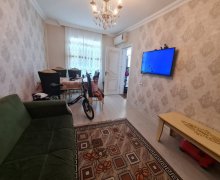 Satılır Köhnə Tikili Xalqlar dostluğu m., 8-ci kilometr, Nizami r.