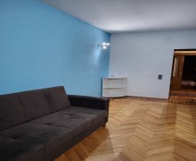 Satılır Köhnə Tikili Elmlər akademiyası m., Yasamal qəs., Milli Məclis, Yasamal r.