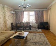 Satılır Yeni Tikili İnşaatçılar m., Yasamal qəs., Yasamal r.