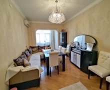 Satılır Köhnə Tikili Xalqlar dostluğu m., 8-ci kilometr, Nizami r.