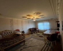 Satılır Köhnə Tikili Yeni Günəşli qəs., Suraxanı r. Satılır Köhnə Tikili Yeni Günəşli qəs., Suraxanı r.