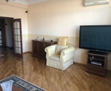 Kirayə (aylıq) Yeni Tikili 28 May m., Nəsimi r. Kirayə (aylıq) Yeni Tikili 28 May m., Nəsimi r.