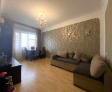 Satılır Köhnə Tikili Nəsimi m., Binəqədi r.