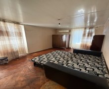 Kirayə (aylıq) Köhnə Tikili İnşaatçılar m., Yasamal r. Kirayə (aylıq) Köhnə Tikili İnşaatçılar m., Yasamal r.