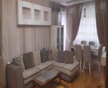Satılır Yeni Tikili Elmlər akademiyası m., Yasamal r.