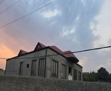 Satılır Bağ evi Sabunçu r. Satılır Bağ evi Sabunçu r.