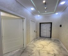 Satılır Yeni Tikili Azadlıq m., 8-ci mikrorayon, Binəqədi r.