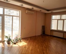 Satılır Yeni Tikili Elmlər akademiyası m., Yasamal r.