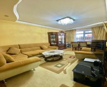 Satılır Köhnə Tikili Qara Qarayev m., 8-ci kilometr, Nizami r.