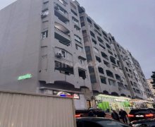 Satılır Köhnə Tikili İnşaatçılar m., Yasamal r. Satılır Köhnə Tikili İnşaatçılar m., Yasamal r.
