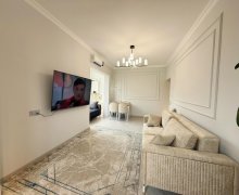 Satılır Köhnə Tikili Azadlıq m., 8-ci mikrorayon, Binəqədi r. Satılır Köhnə Tikili Azadlıq m., 8-ci mikrorayon, Binəqədi r.