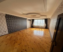 Satılır Yeni Tikili Xalqlar dostluğu m., 8-ci kilometr, Nizami r.