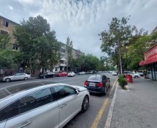 Satılır Köhnə Tikili Elmlər akademiyası m., Yasamal r.