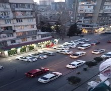 Satılır Köhnə Tikili Memar Əcəmi m., 6-cı mikrorayon, Binəqədi r.