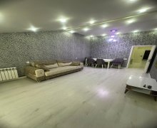 Satılır Yeni Tikili Qaraçuxur qəs., Suraxanı r.